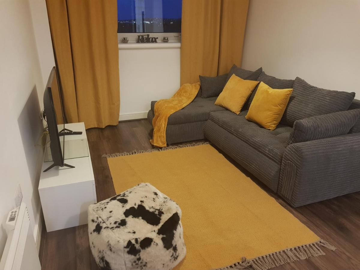 Spacious 1 Bed Relocation Apartment Free Parking, Brierley Hill Exterior foto